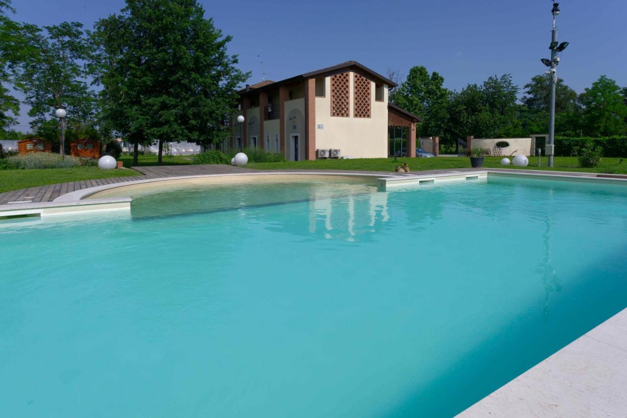 Agriturismo La Boschina เครมา ภายนอก รูปภาพ
