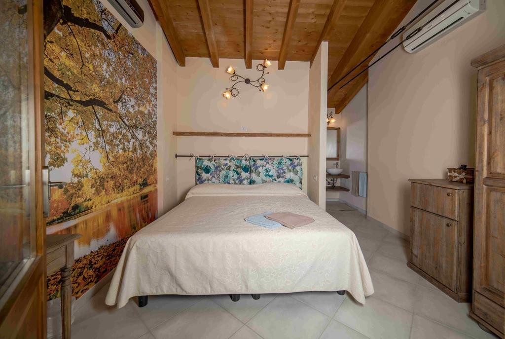 Agriturismo La Boschina เครมา ภายนอก รูปภาพ